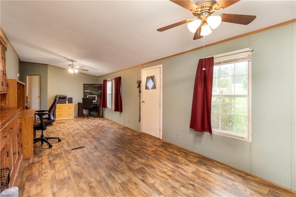 3447 Fairview Farm Road Asheboro, NC 27205 - Photo 12 of 29 Large Front Room