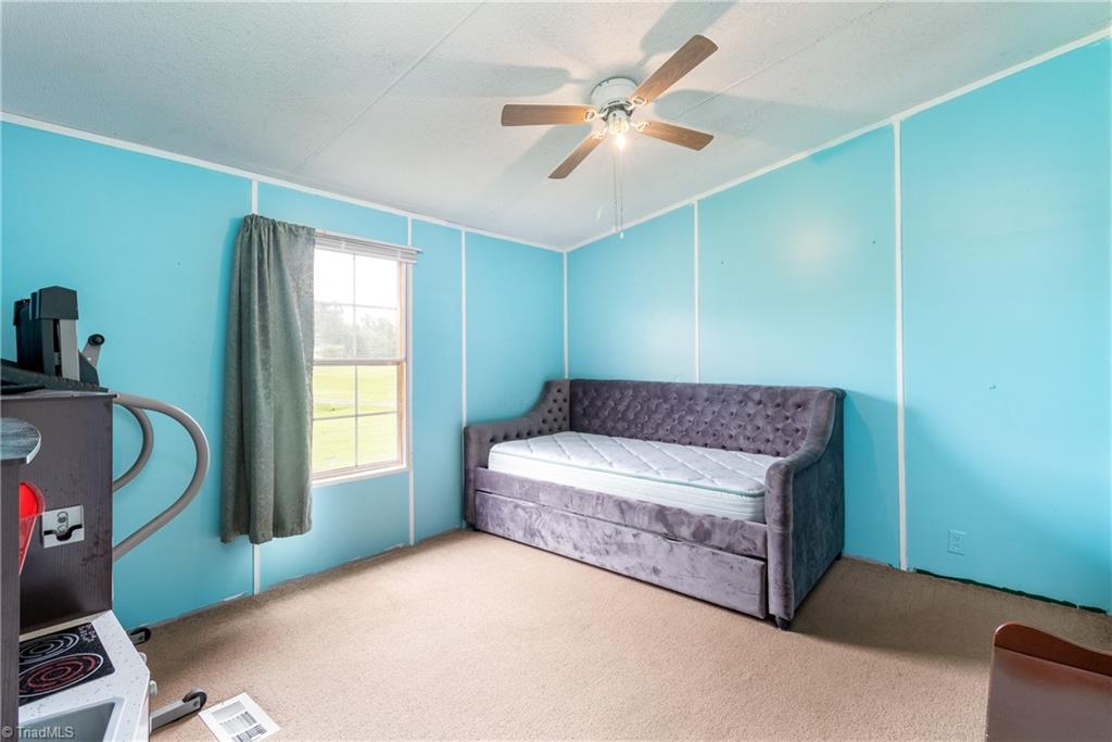 3447 Fairview Farm Road Asheboro, NC 27205 - Photo 20 of 29 Second Bedroom