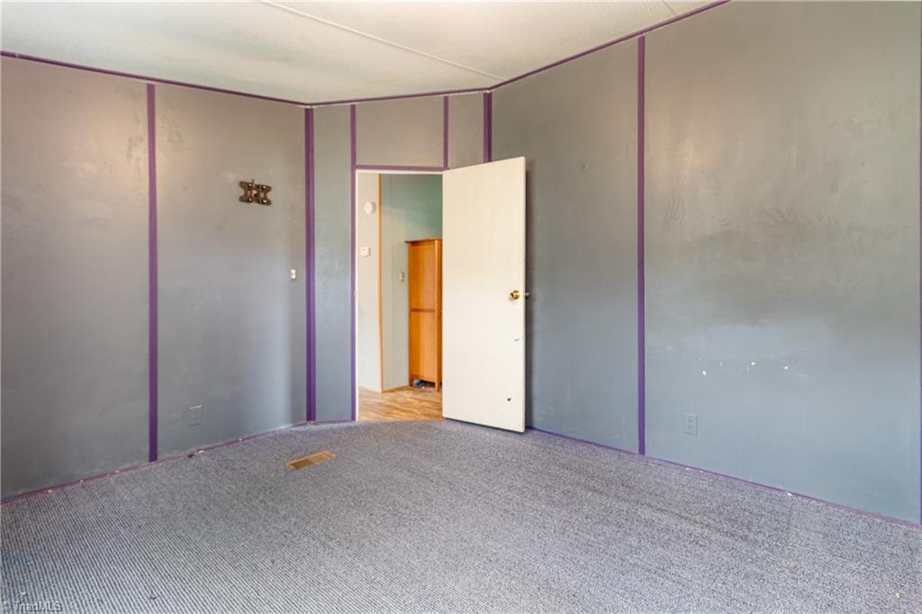 3447 Fairview Farm Road Asheboro, NC 27205 - Photo 24 of 29 Third Bedroom