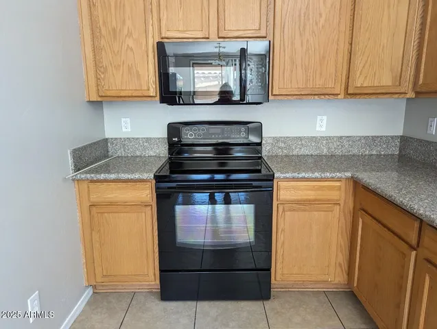 $2,350 | 1209 South Roger Way, Chandler, AZ 85286