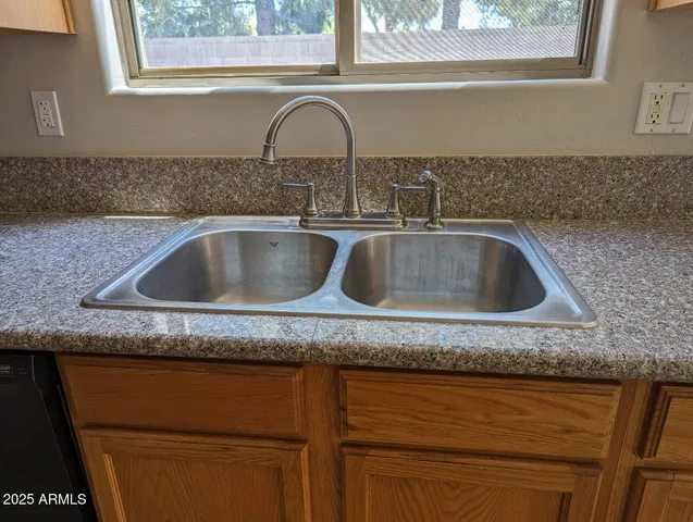 $2,350 | 1209 South Roger Way, Chandler, AZ 85286