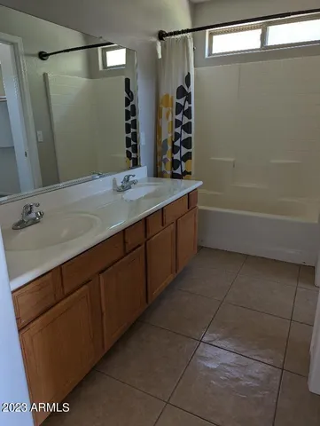 $2,350 | 1209 South Roger Way, Chandler, AZ 85286