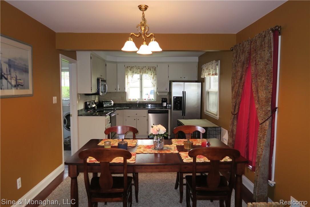 347 Kerby Road Grosse Pointe, MI 48236 - Photo 7 of 25 IMG_3468.JPG