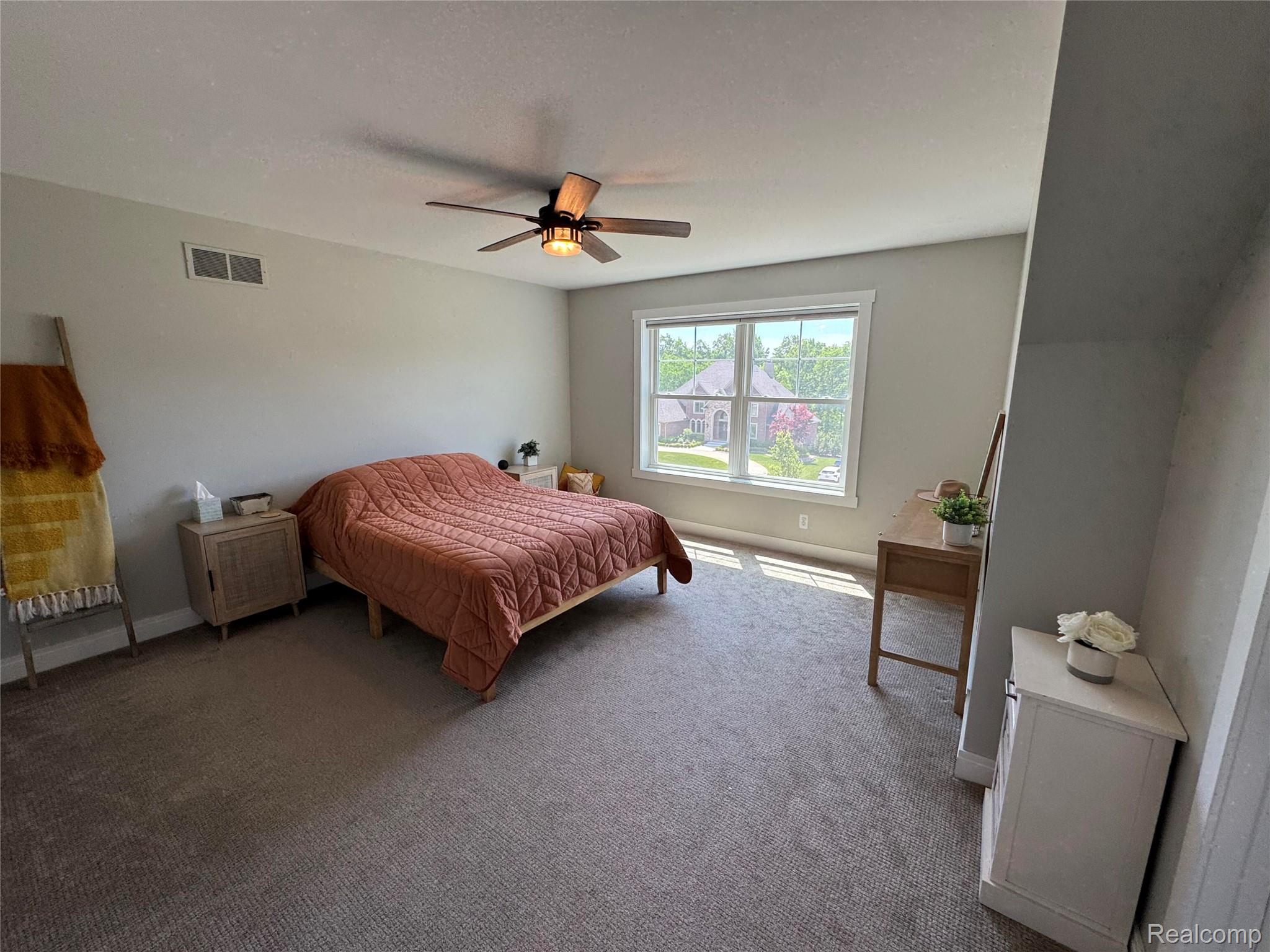 11029 Ridge View Trail Fenton, MI 48430 - Photo 30 of 46 30_beyc6a2a0ebaae0ab.jpg