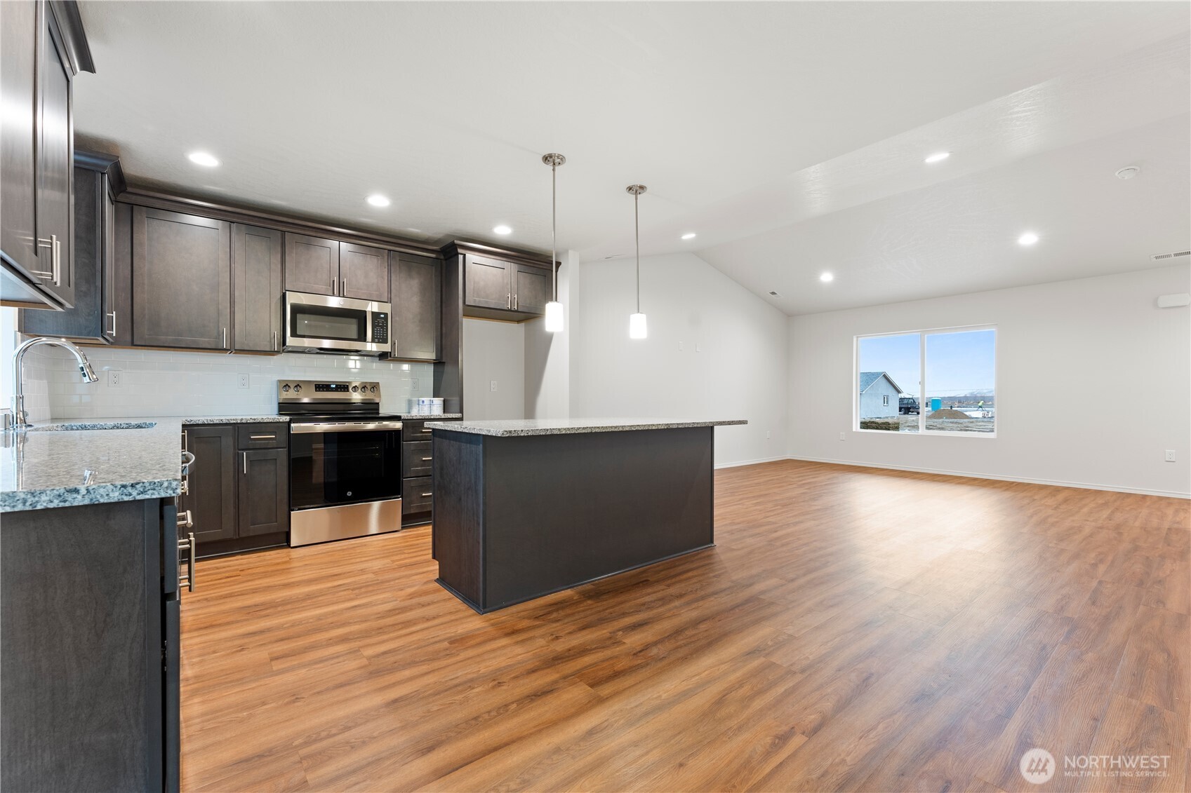217 Rattray Drive Mattawa, WA 99349 - Photo 4 of 17 Gallery Image 4