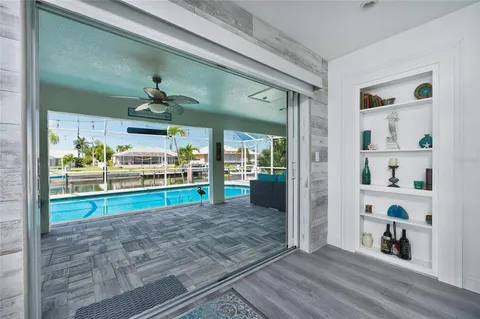 $874,900 | 391 Vía Esplanade, Punta Gorda, FL 33950