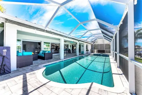 $874,900 | 391 Vía Esplanade, Punta Gorda, FL 33950