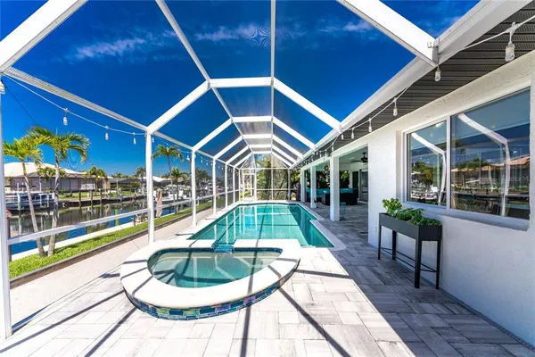$874,900 | 391 VÃa Esplanade, Punta Gorda, FL 33950