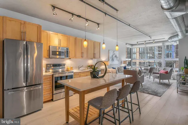 $3,000 | 2125 14th Street Northwest, Unit 205, Washington, DC 20009