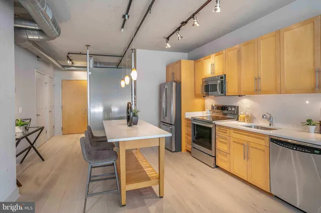 $3,000 | 2125 14th Street Northwest, Unit 205, Washington, DC 20009