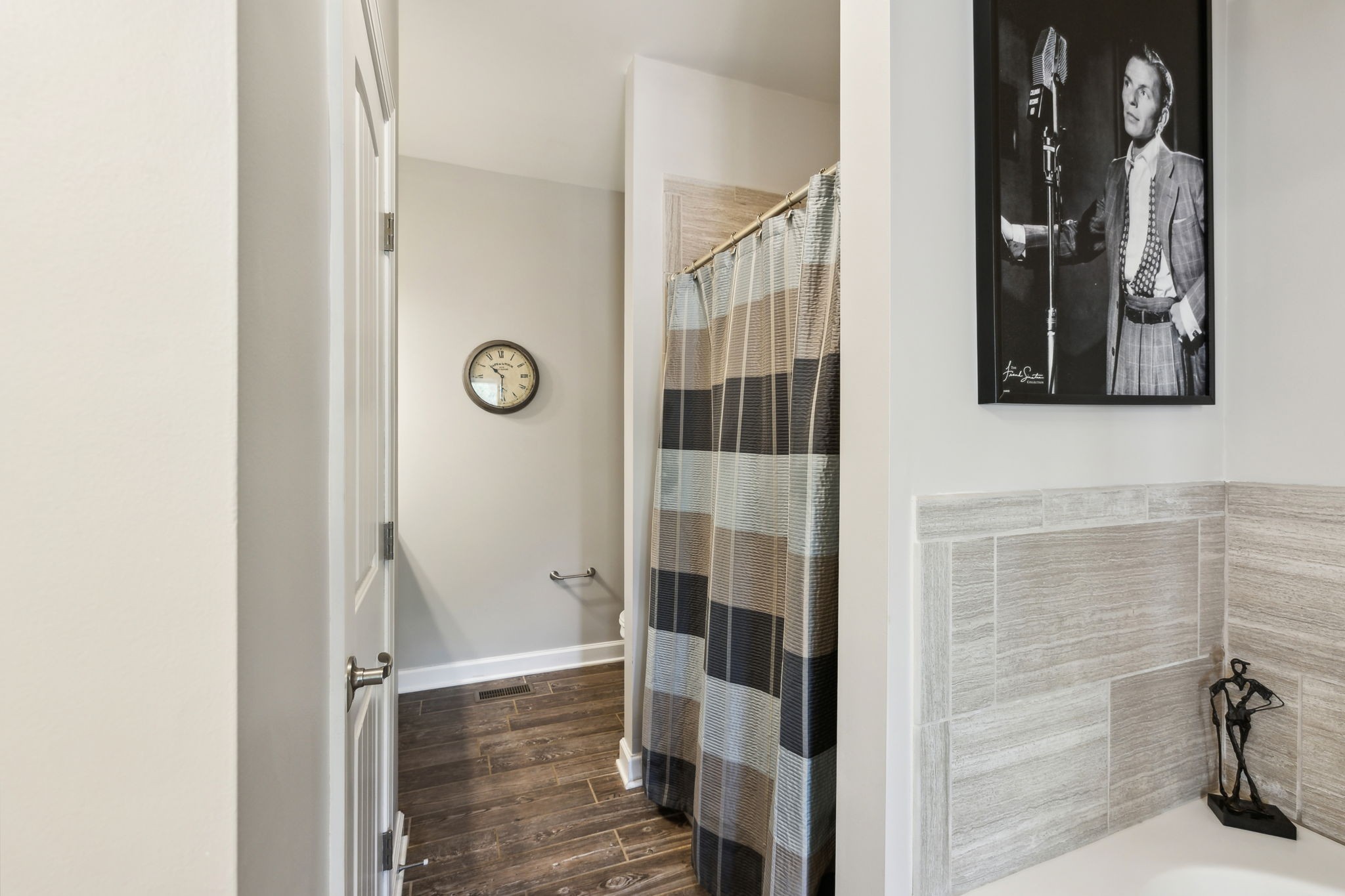 712 Ellie Drive Madison, TN 37115 - Photo 18 of 35 a bathroom with a tub and shower