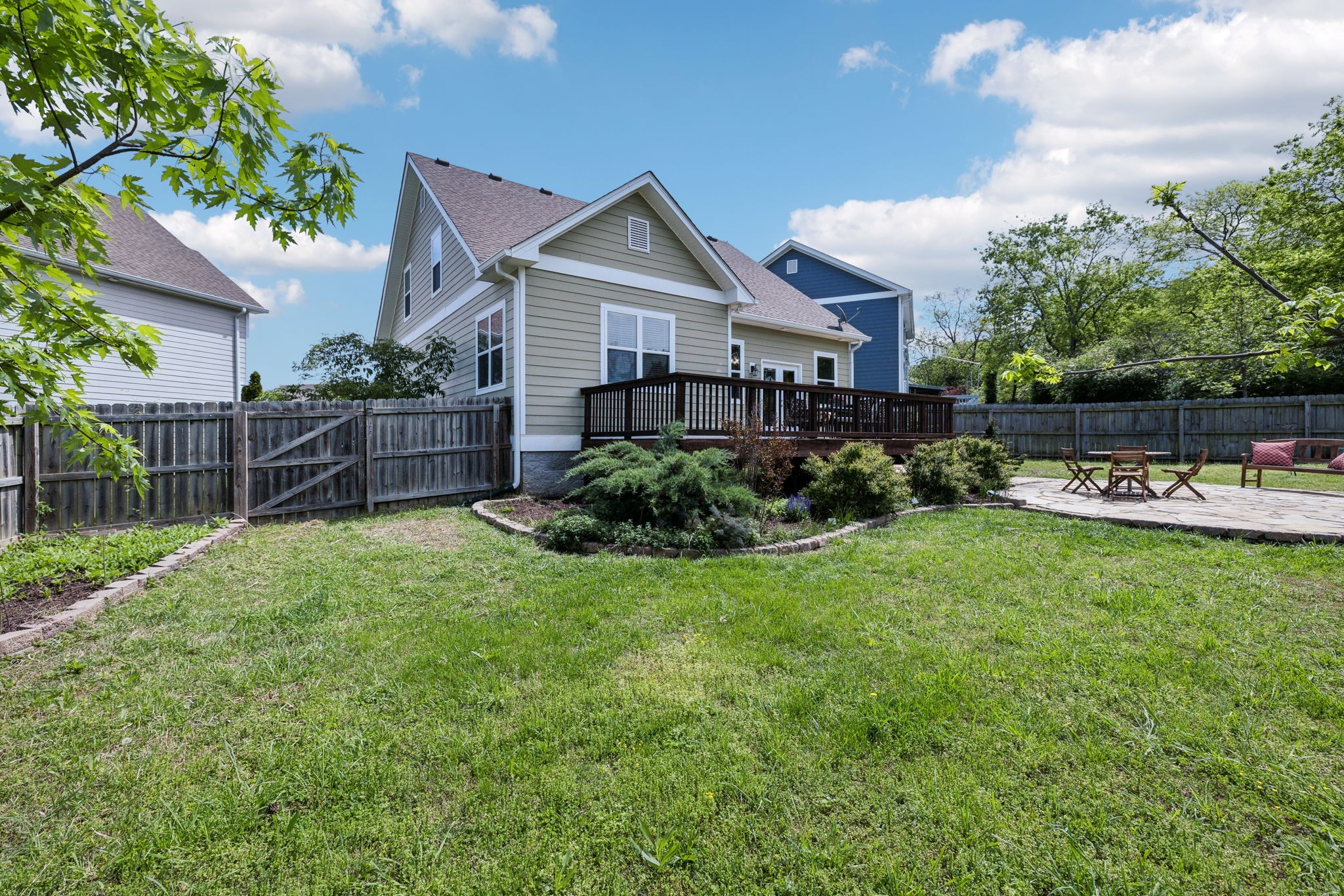 712 Ellie Drive Madison, TN 37115 - Photo 31 of 35 a view of a house with backyard and sitting area