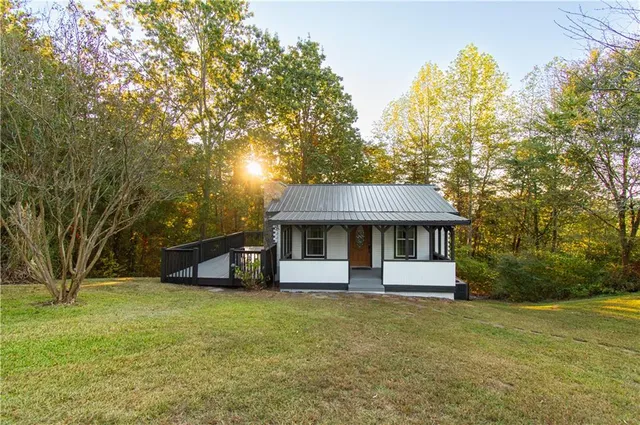 $1,850 | 250 Nottingham Way, Fairmount, GA 30139