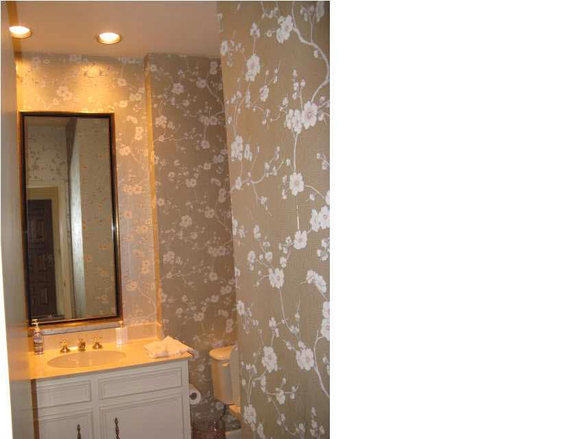 201 Autumn Ridge Drive Jackson, MS 39211 - Photo 11 of 17 Guest bath