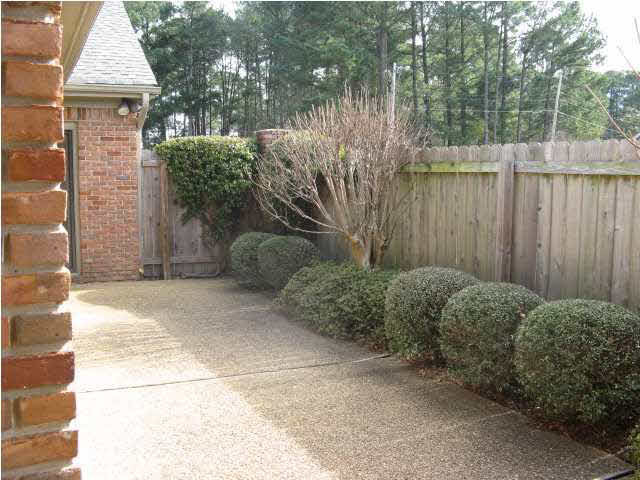 201 Autumn Ridge Drive Jackson, MS 39211 - Photo 15 of 17 Portion of the open area of patio