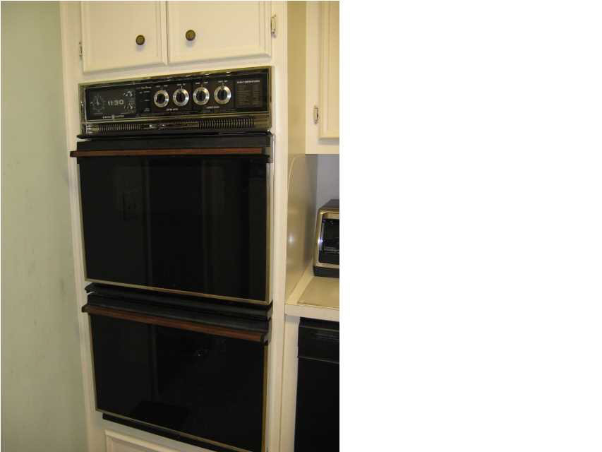 201 Autumn Ridge Drive Jackson, MS 39211 - Photo 8 of 17 Double ovens