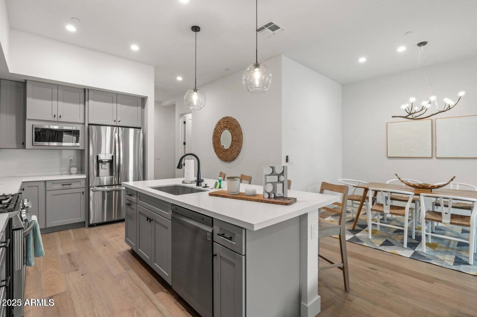 5151 North 13th Place, Unit 7 Phoenix, AZ 85014 - Photo 11 of 26 nirvana11