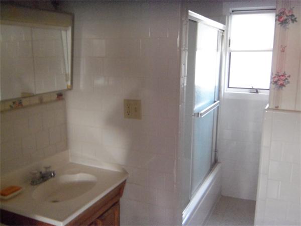2 A Homestead Avenue Worcester, MA 01610 - Photo 10 of 17