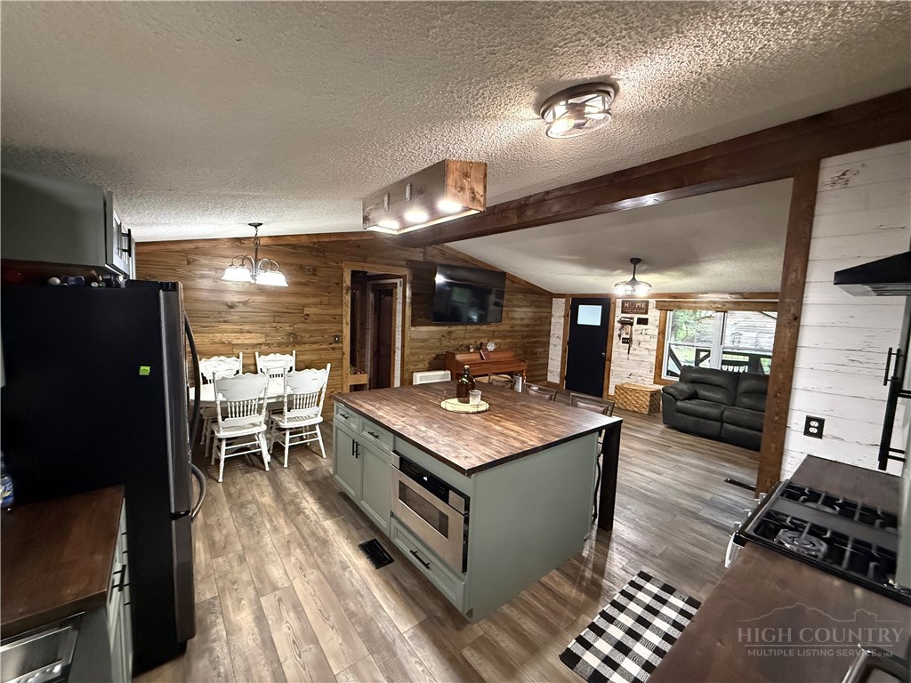 71 Ledford Ridge Lane Bakersville, NC 28705 - Photo 6 of 19