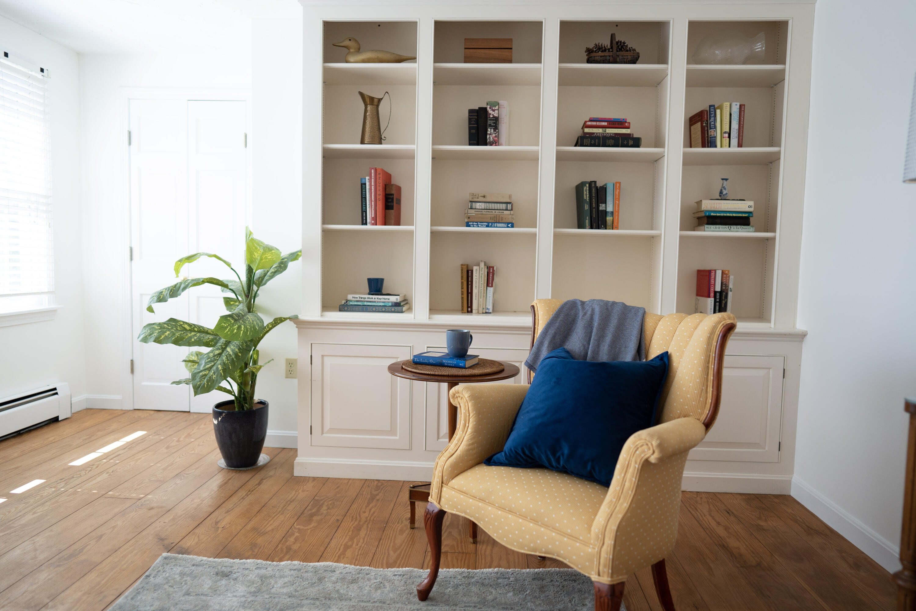 72 Cove Road South Dennis, MA 02660 - Photo 15 of 37 a view of a workspace with furniture