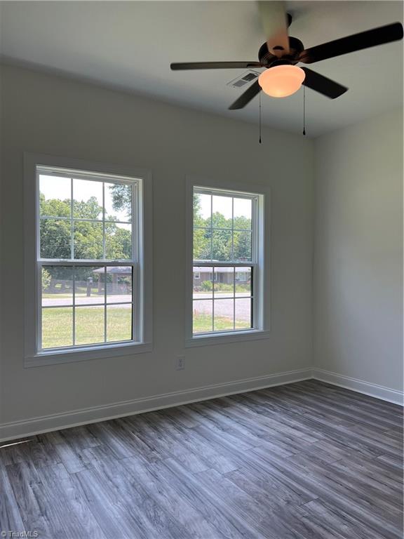 132 Koontz Avenue Lexington, NC 27295 - Photo 17 of 25 2nd bedroom. Front of home.