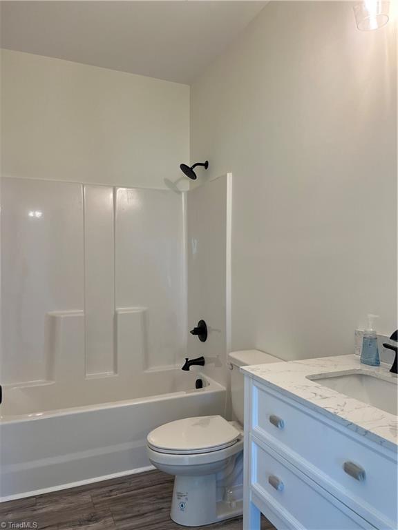 132 Koontz Avenue Lexington, NC 27295 - Photo 19 of 25 2nd bathroom