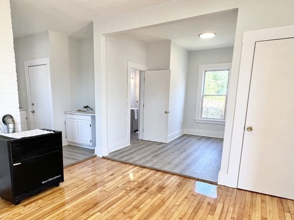 65 Prospect Street Worcester, MA 01605 - Photo 18 of 39