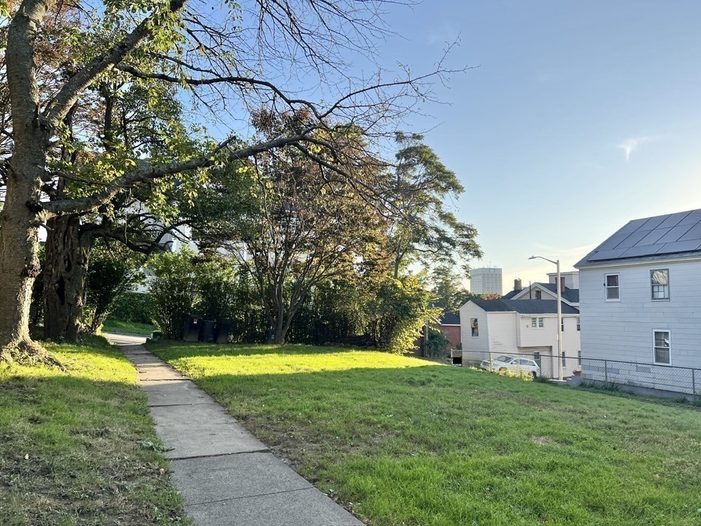 65 Prospect Street Worcester, MA 01605 - Photo 6 of 39