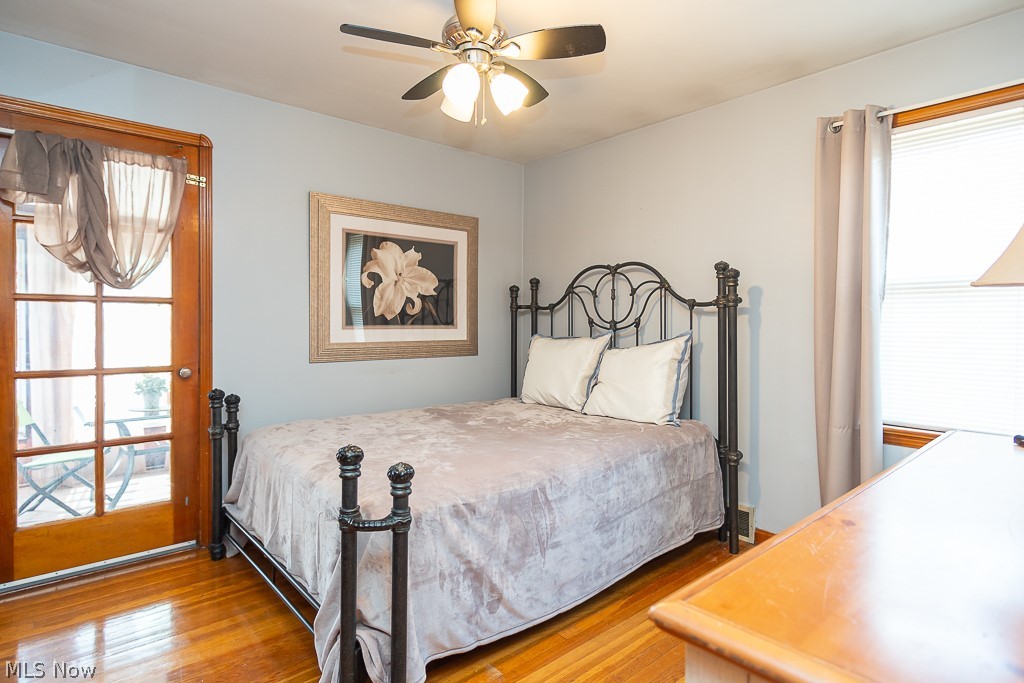 7445 Pearl Road Cleveland, OH 44130 - Photo 14 of 35