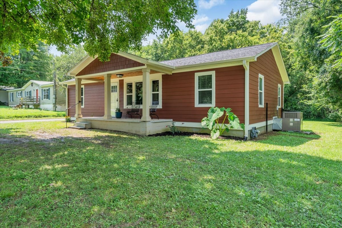 617 Fall River Road Lawrenceburg, TN 38464 - Photo 3 of 34 Gallery Image 3