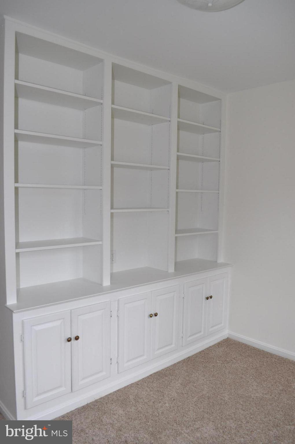2109 Falling Creek Road Silver Spring, MD 20904 - Photo 24 of 30 Primary Bedroom Sitting Room with built-ins