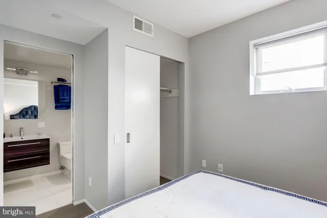 $2,495 | 2422-2424 17th Street Northwest, Unit 301, Washington, DC 20009