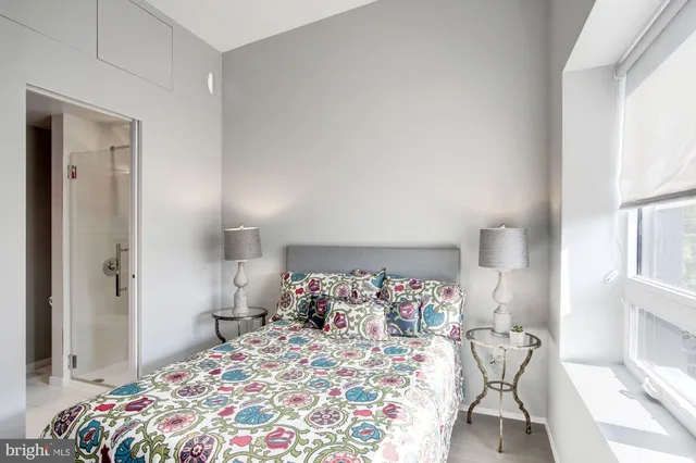 $2,495 | 2422-2424 17th Street Northwest, Unit 301, Washington, DC 20009