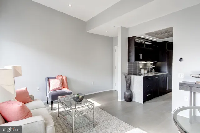 $2,495 | 2422-2424 17th Street Northwest, Unit 301, Washington, DC 20009