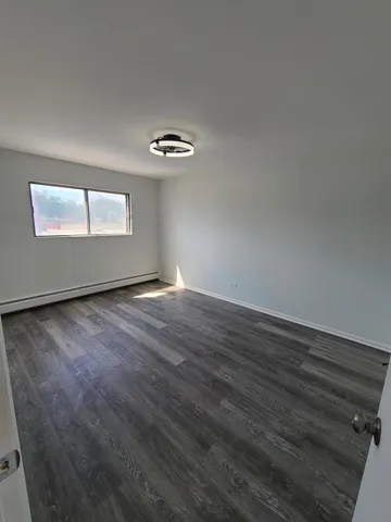 $137,500 | 11800 South Komensky Avenue, Unit 203, Alsip, IL 60803