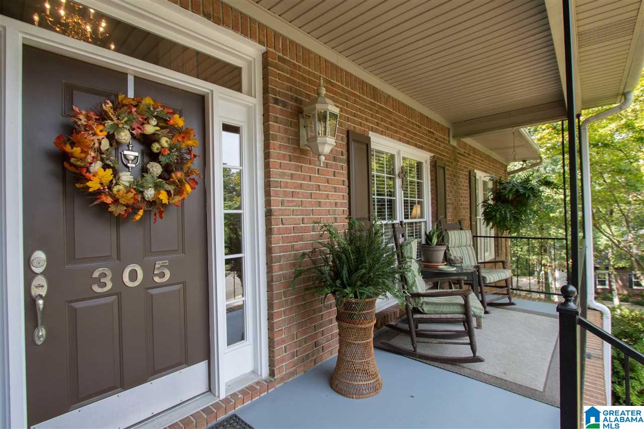 305 Newgate Court Alabaster, AL 35007 - Photo 2 of 50