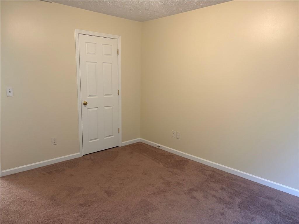 5975 Hillvale Trail Lithonia, GA 30058 - Photo 4 of 10