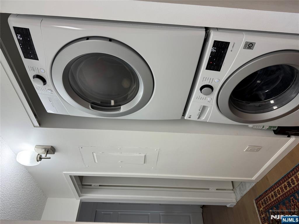 1055 River Road, Unit 504 Edgewater, NJ 07020 - Photo 17 of 17 a close up view of a washer and dryer