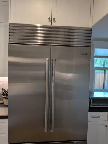 a close view of kitchen counter top space