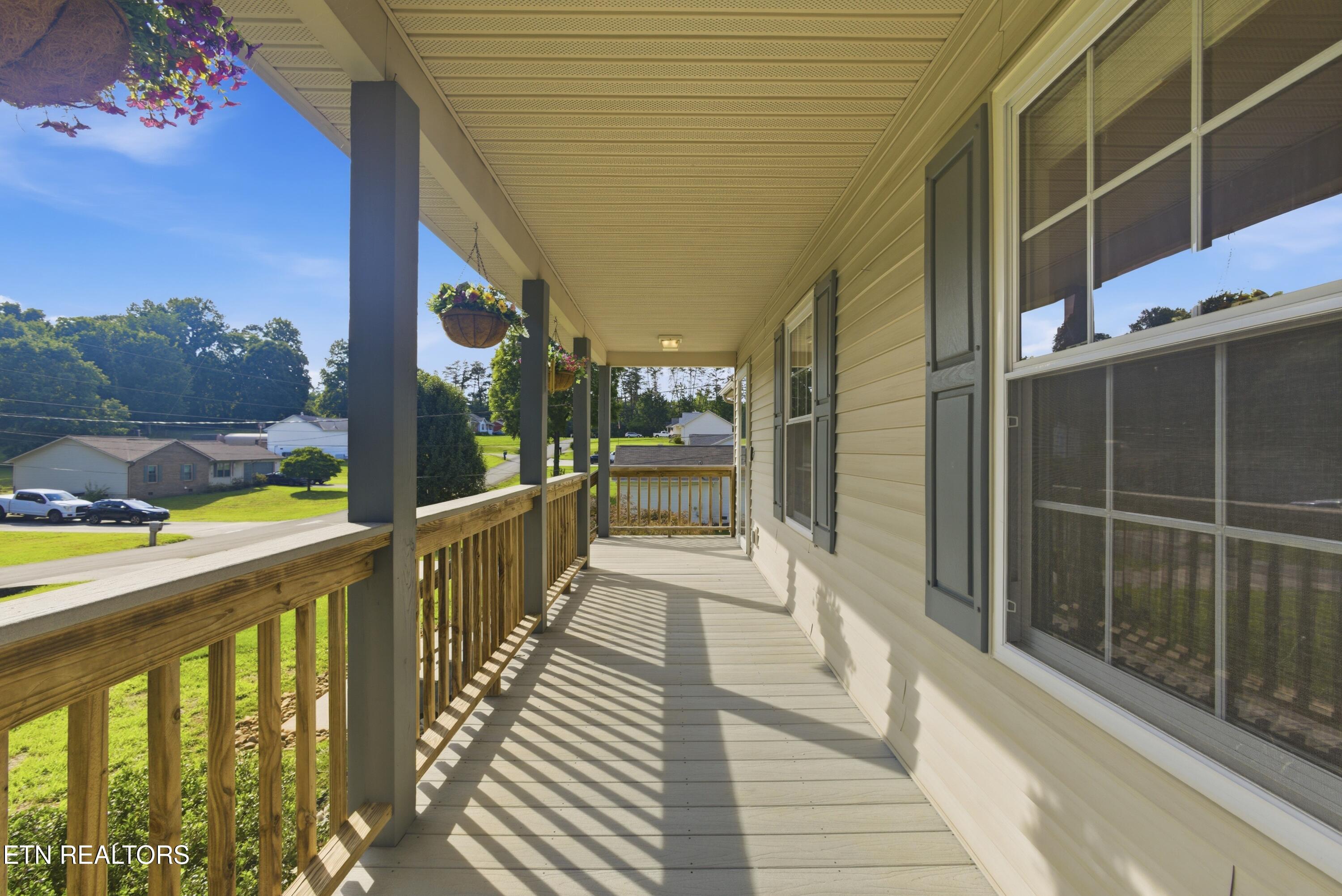 135 Rebel Road Harriman, TN 37748 - Photo 32 of 57 476W1130