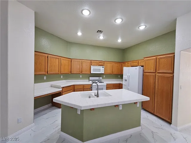 $2,090 | 7990 Nookfield Drive, Las Vegas, NV 89147