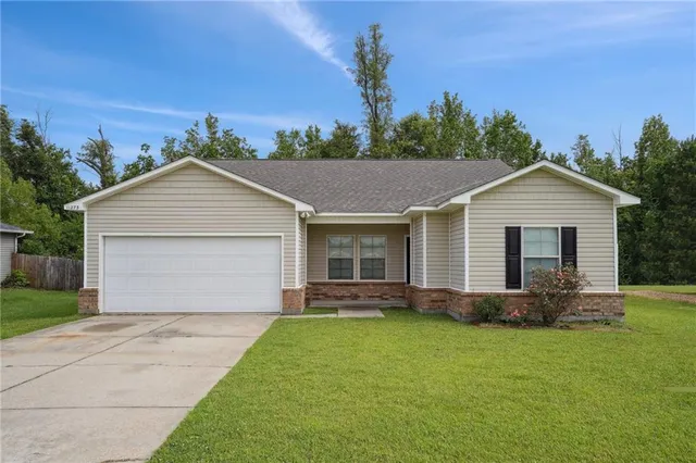 $1,800 | 11273 Wellington Lane, Hammond, LA 70403