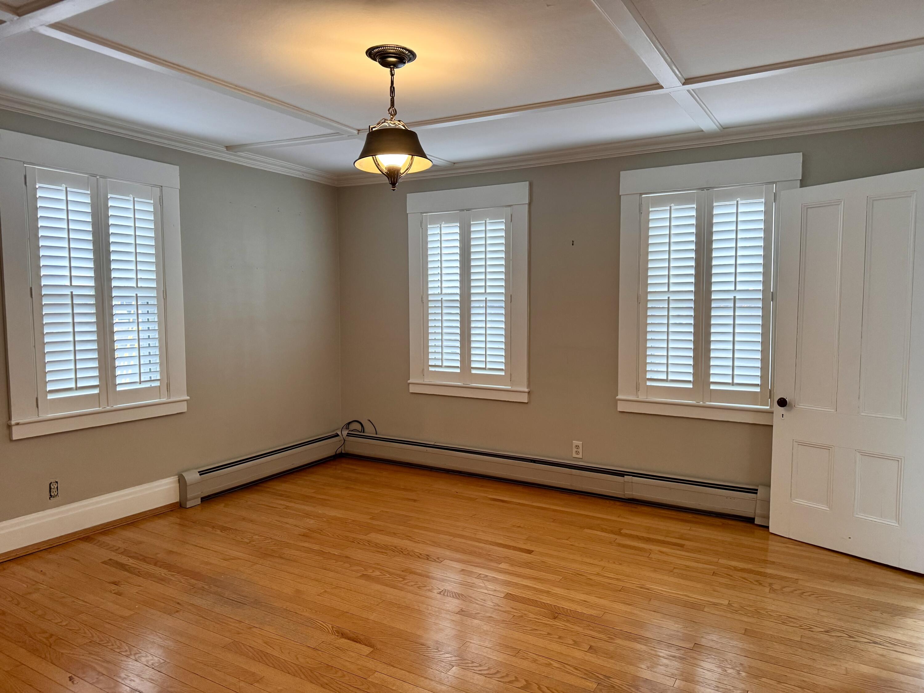 305 Main Street Waterville, ME 04901 - Photo 11 of 17 Livingroom