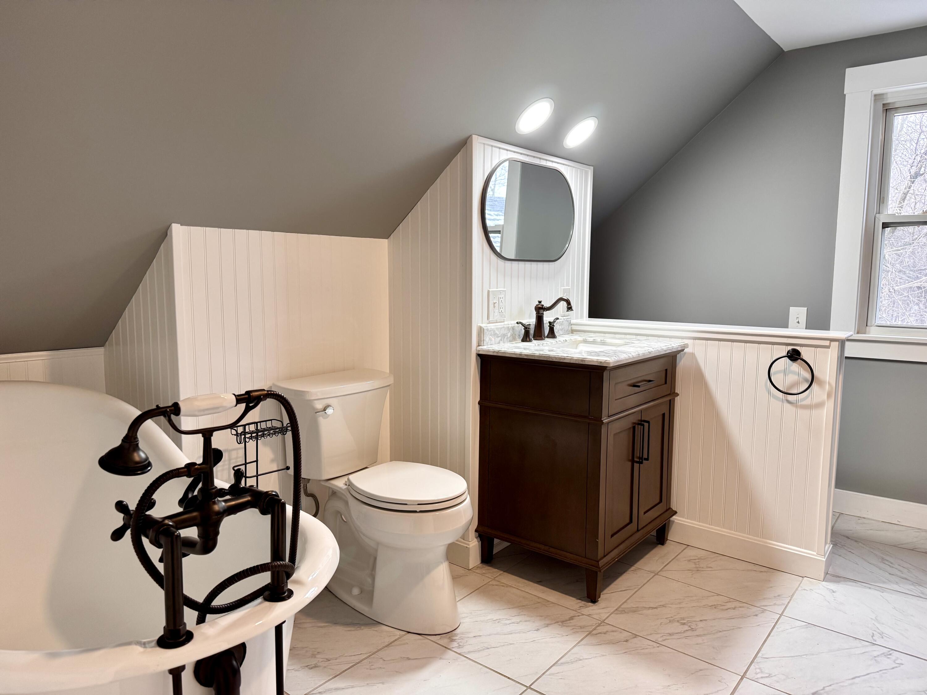 305 Main Street Waterville, ME 04901 - Photo 14 of 17 Second floor full bath