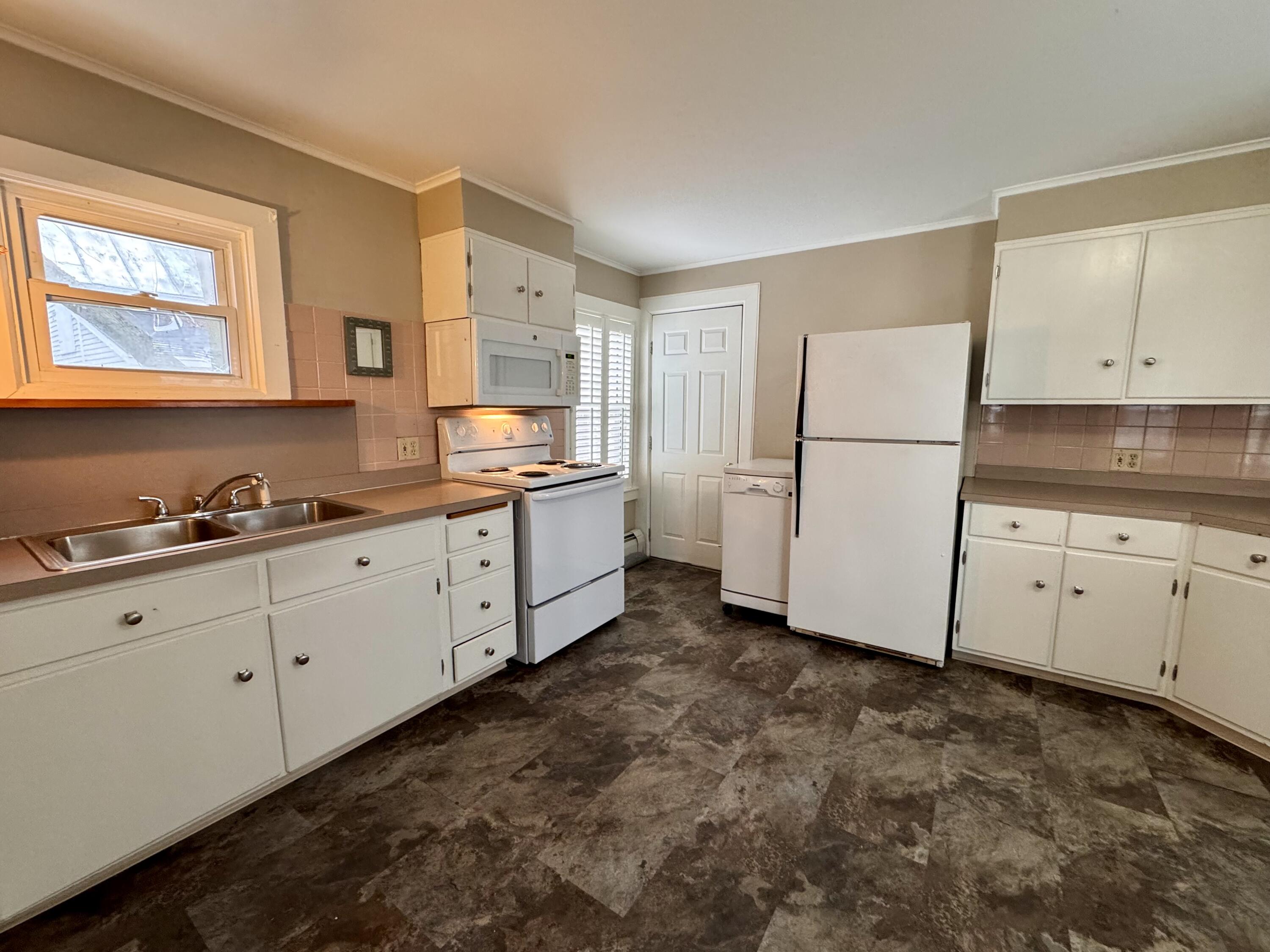 305 Main Street Waterville, ME 04901 - Photo 5 of 17 Entrance off side porch into kitchen
