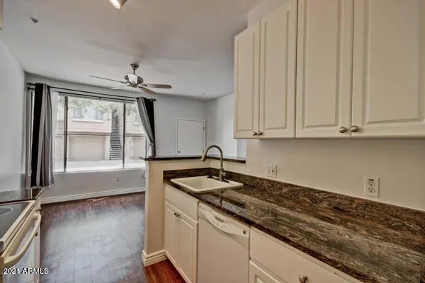 $1,295 | 1701 East Colter Street, Unit 157, Phoenix, AZ 85016