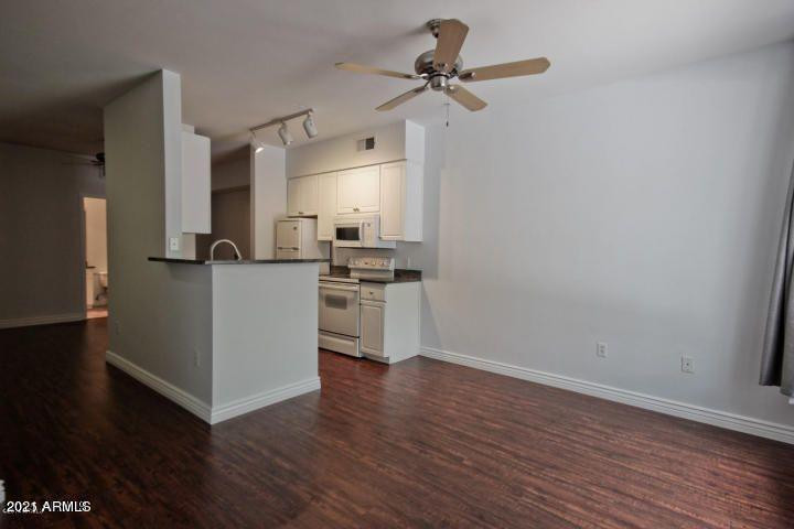 1701 East Colter Street, Unit 157 Phoenix, AZ 85016 - Photo 4 of 33 Photo #4