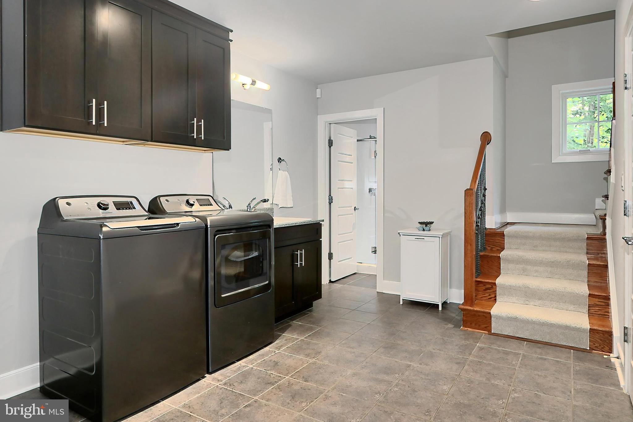 7912 Jansen Drive Springfield, VA 22152 - Photo 30 of 73 Mud Room Main Level Laundry 1