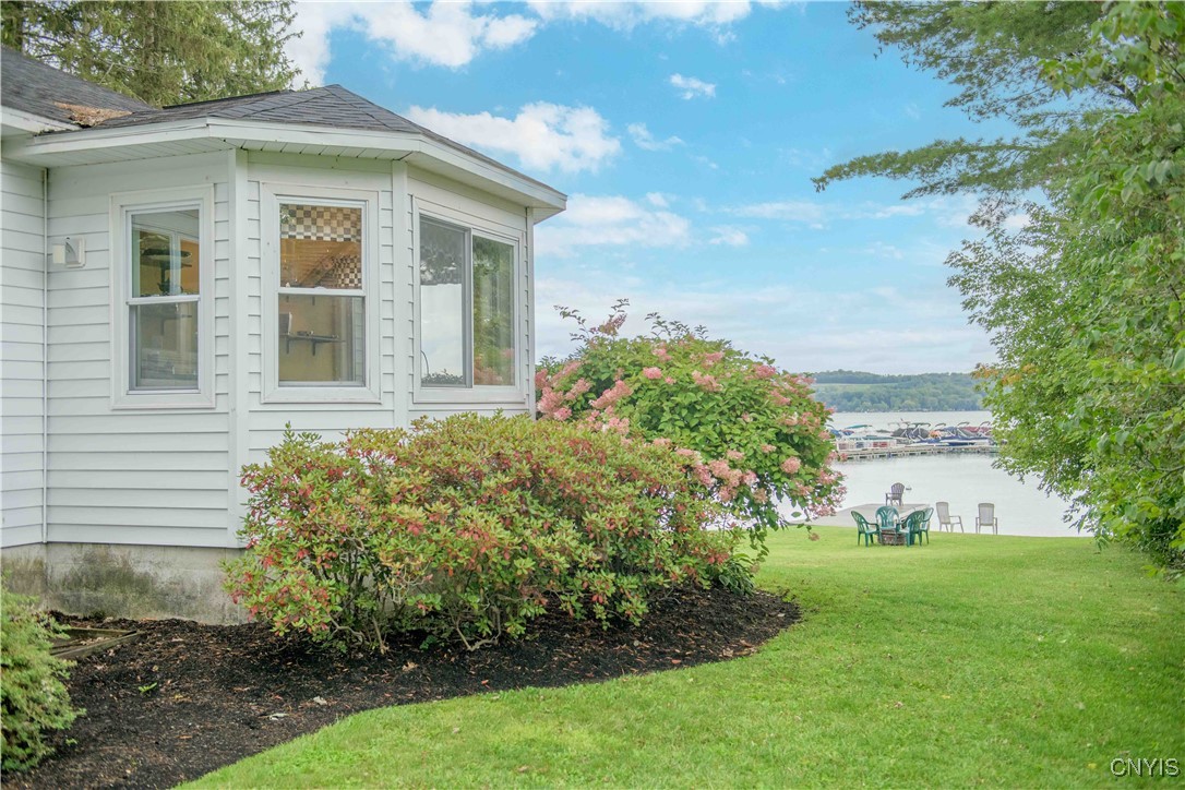 1916 West Lake Road Skaneateles, NY 13152 - Photo 2 of 27