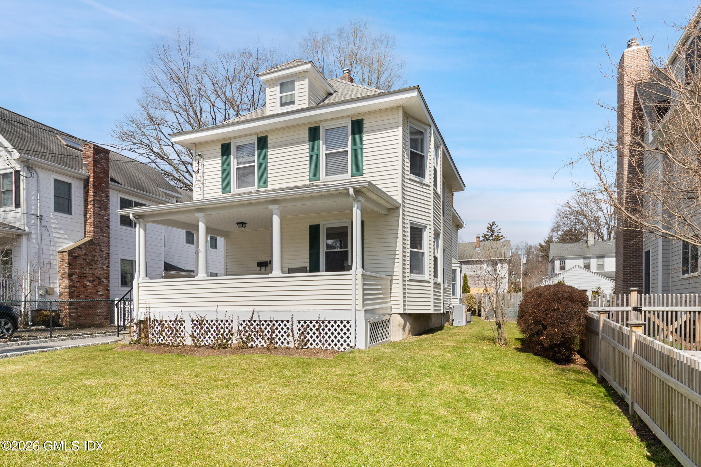 16 Kent Place Cos Cob, CT 06807 - Photo 2 of 32 Level Lawn